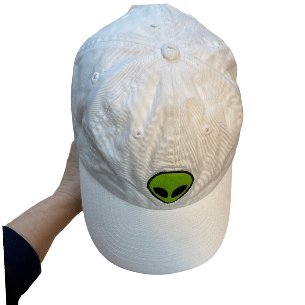 ALIEN white cap adjustable buckle strap back Dad Hat - Picture 3 of 8